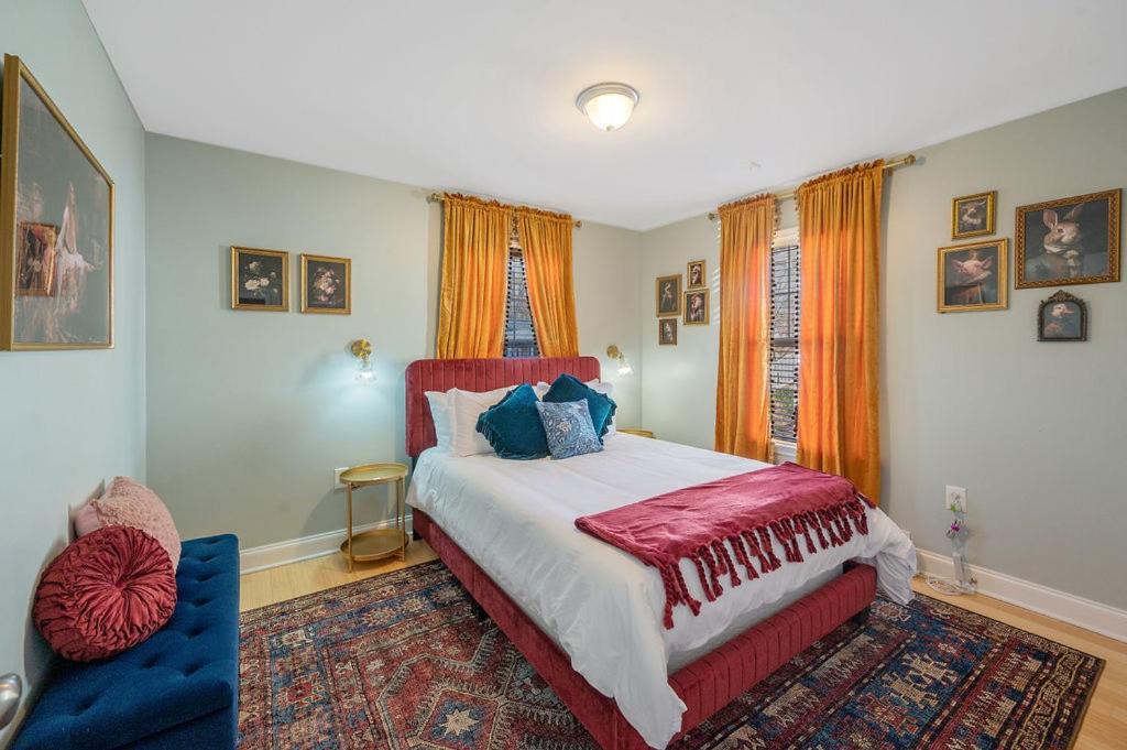 New Victorian Theme, 3Br, Lrg Backyard Close To Pnc Arena, Downtown, And Rdu Airport Raleigh Exterior photo